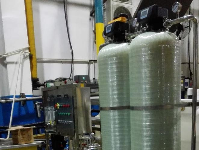 湖南鑫泰環(huán)?？萍加邢薰?湖南直飲水設(shè)備安裝,凈水節(jié)能,工業(yè)用水,生活用水